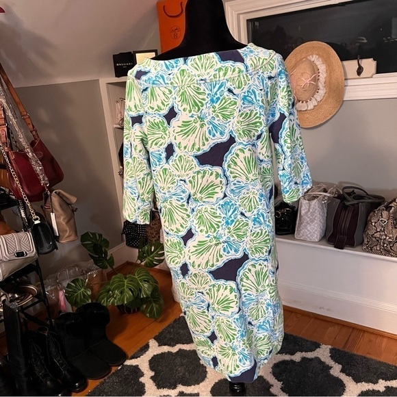 Lilly Pulitzer French Terry 3/4 Sleeve Boat Neck Shell Print Dress Size M - Picture 3 of 9